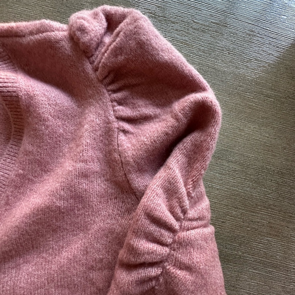 White House Black Market Puff Sleeve V-Neck Pull Over Blush Sweater - Picture 5 of 7